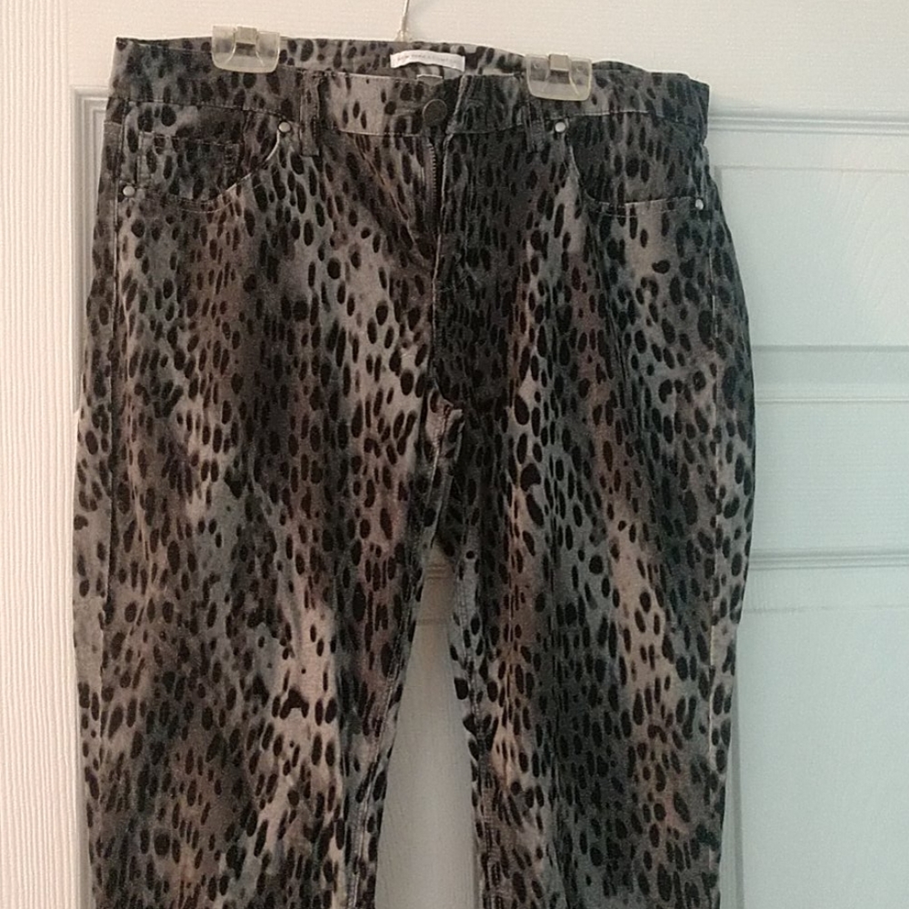 New York & Co. Animal print pants